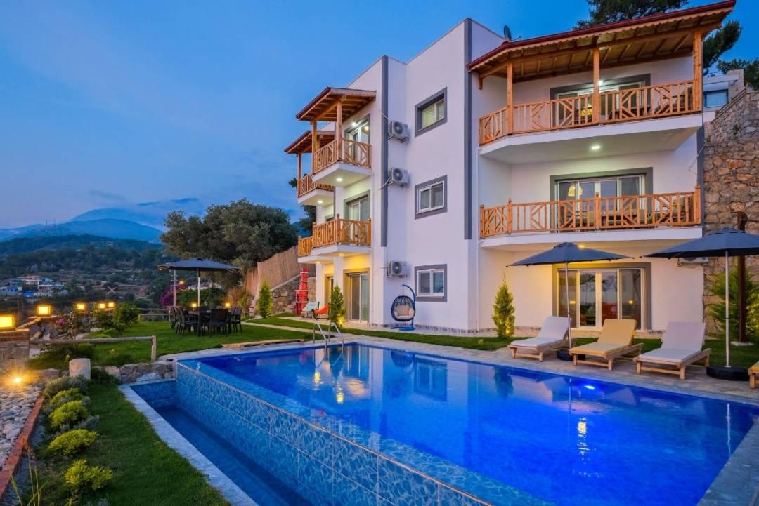 Fethiye Faralya'da Deniz Manzaralı, Sonsuzluk Havuzlu, Lüks Villa-43587