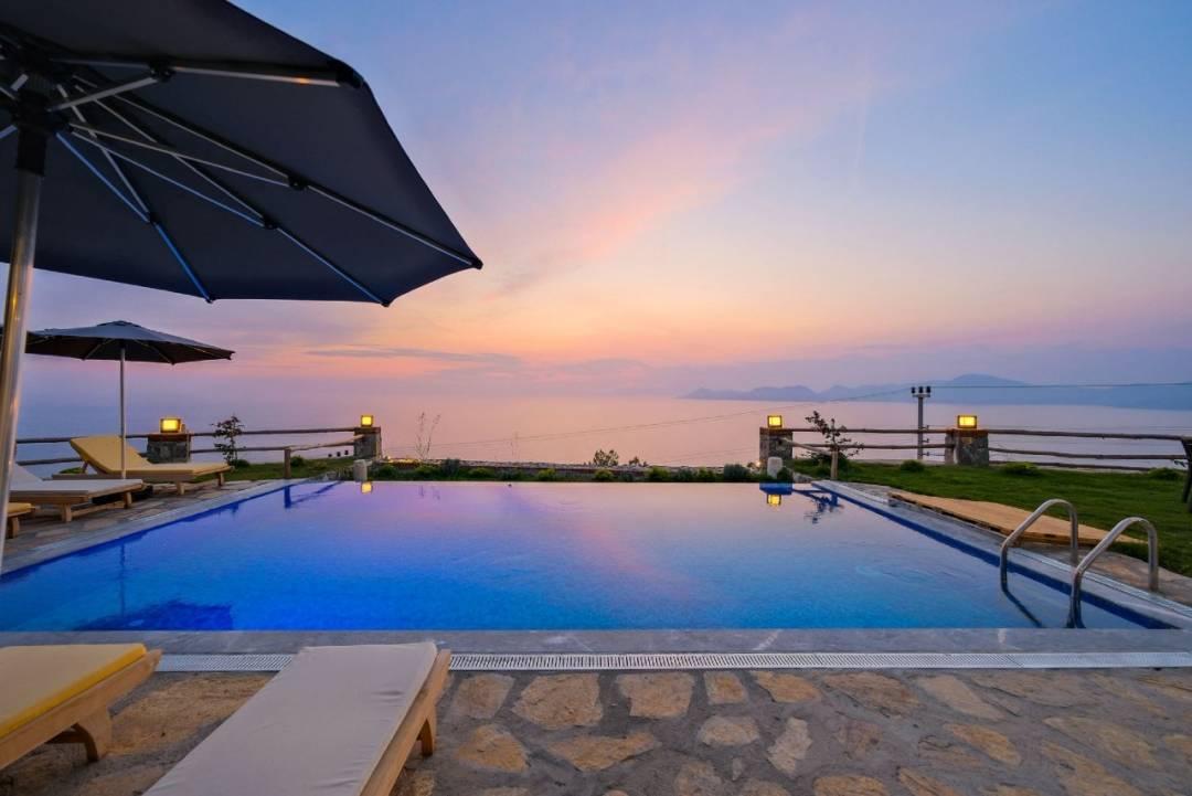 Fethiye Faralya'da Deniz Manzaralı, Sonsuzluk Havuzlu, Lüks Villa-43587