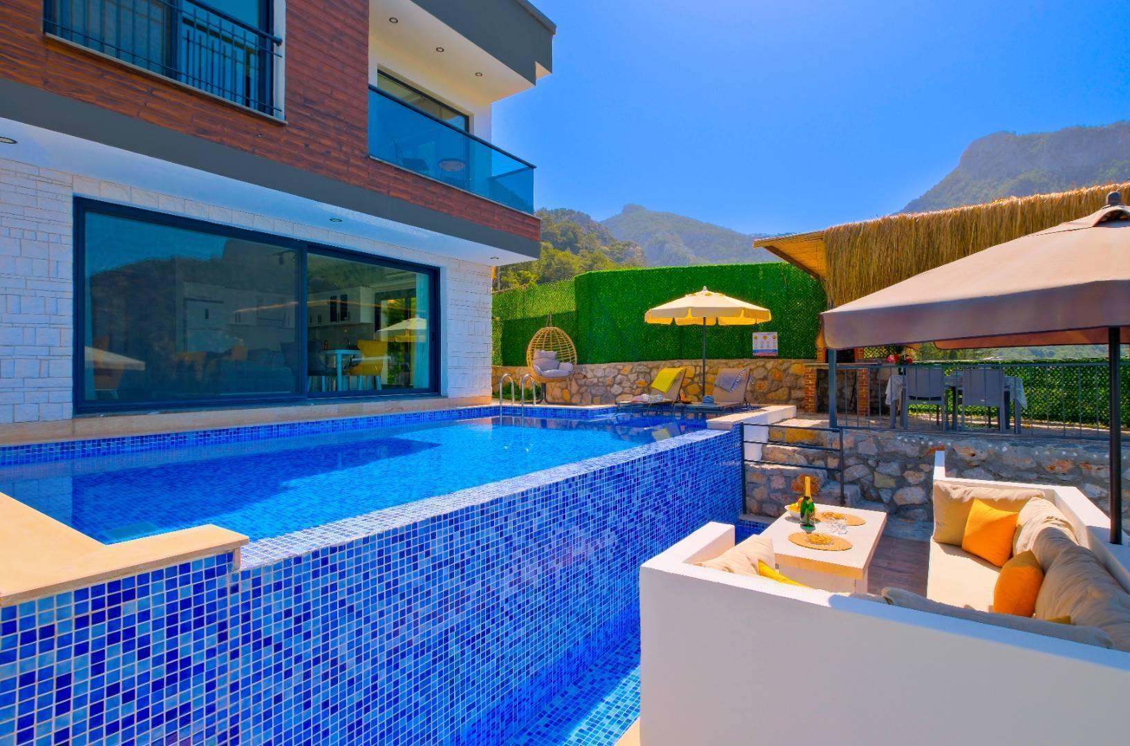 Fethiye Karaağaç'ta Eşsiz Doğa İçinde, Özel Havuzlu, Konforlu Villa-22073