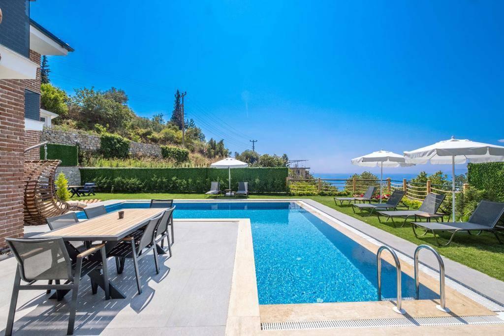 Fethiye Faralya'da Kalabalık Ailelere Uygun, Özel Havuzlu, Ferah Villa-42901