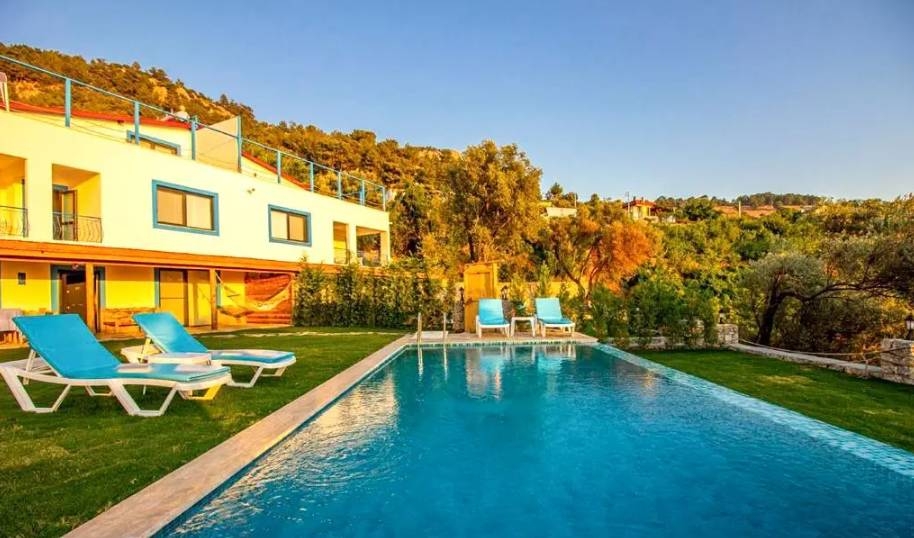 Fethiye Faralya'da Muhteşem Deniz Manzaralı, Özel Havuzlu, İkiz Villa