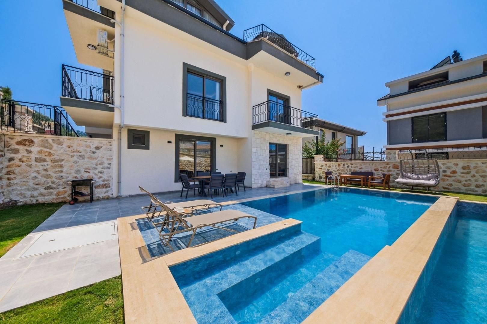 Fethiye Faralya'da Nezih Konumda, Özel Havuzlu, İkiz Villa-41532