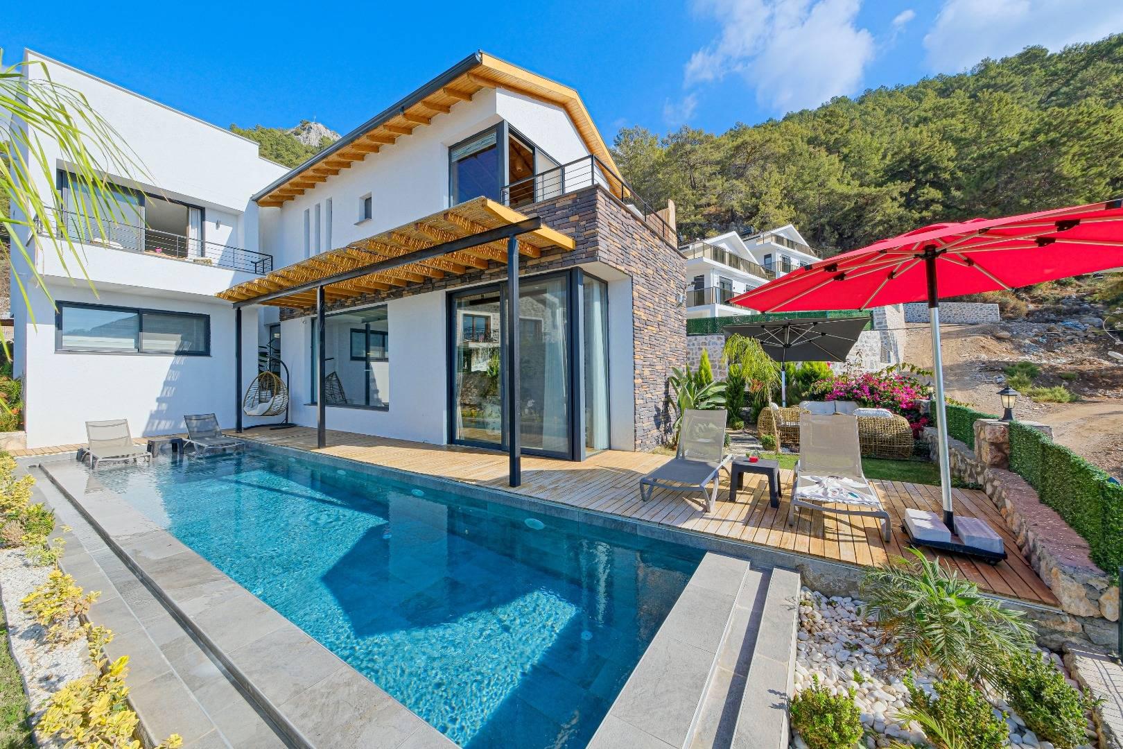 Fethiye Faralya'da Sessizlik İçerisinde, Özel Havuzlu, Şık Villa-42938