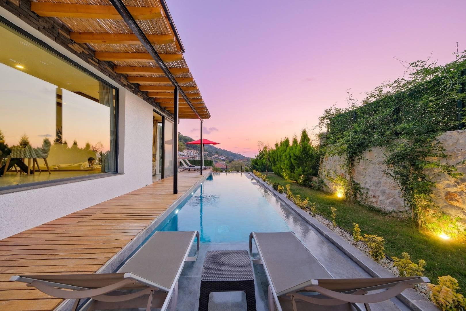 Fethiye Faralya'da Sessizlik İçerisinde, Özel Havuzlu, Şık Villa-42938