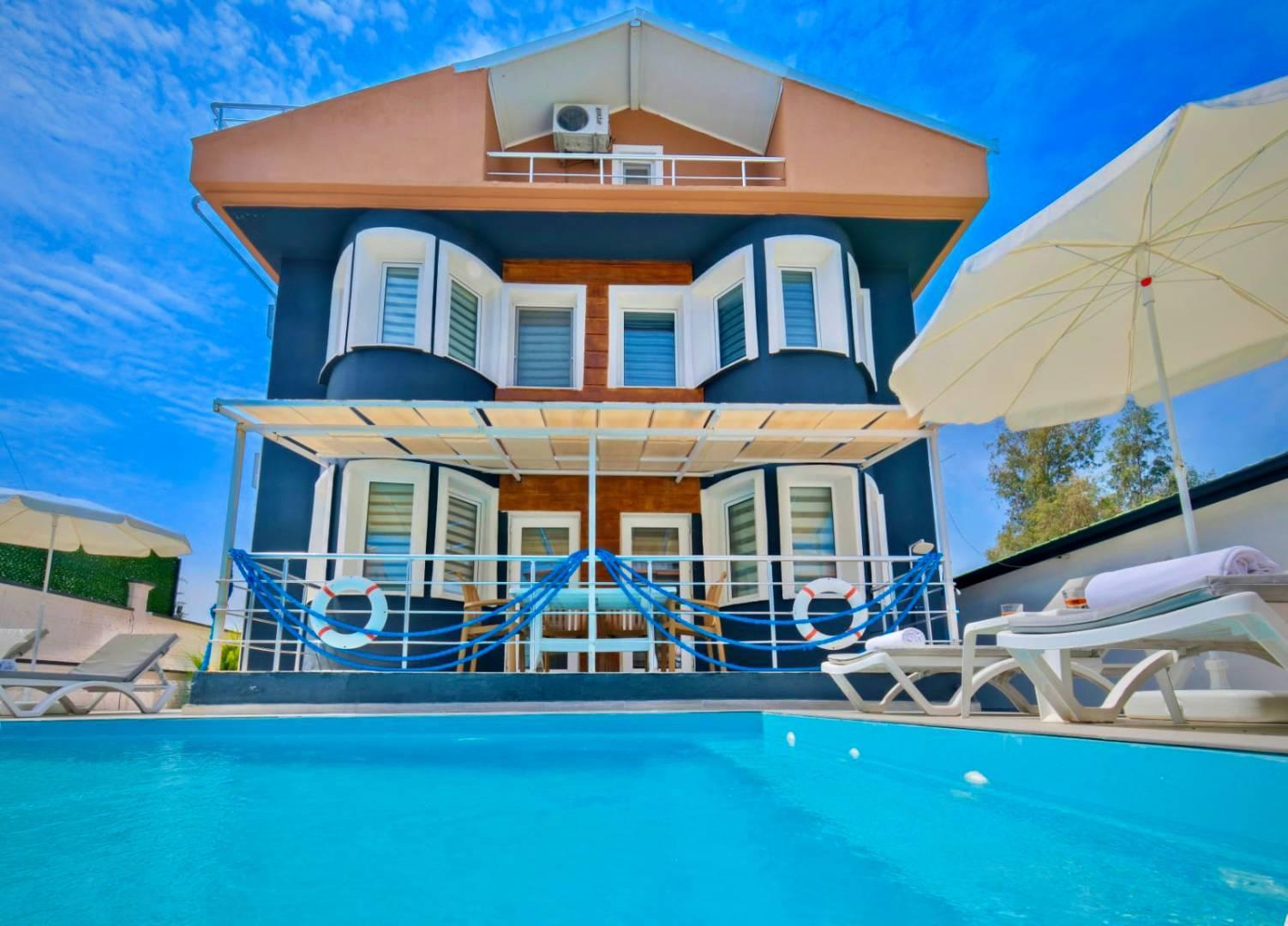 Muğla Fethiye'de Muhteşem Doğa İçerisinde, Modern Tasarımlı Villa-37286