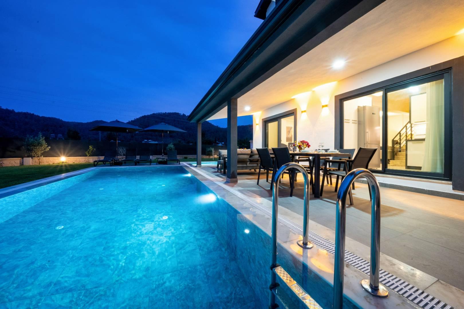 Fethiye İnlice'de Doğa İçerisinde, Özel Havuzlu, Şık Villa-43230