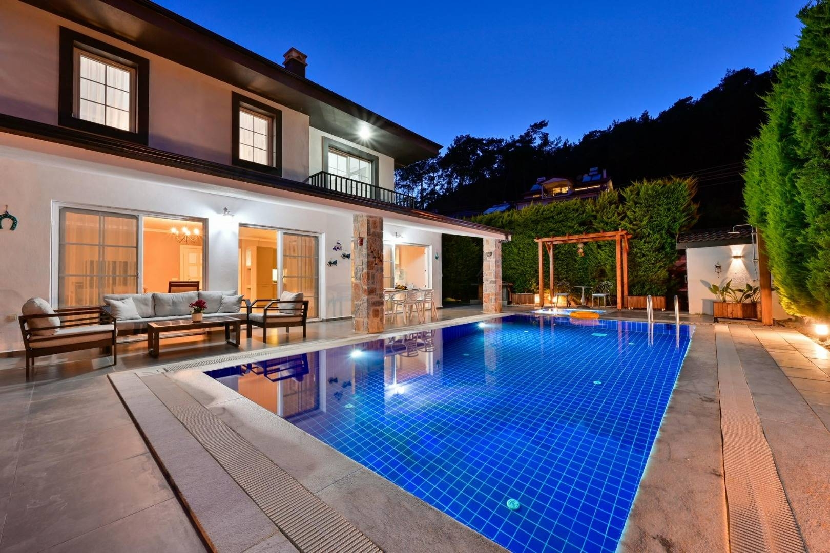 Fethiye İnlice'de 6 Kişi Kapasiteli, Özel Havuzlu, Lüks Villa