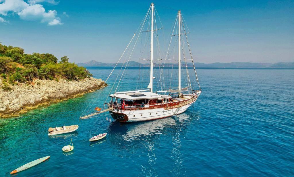 Fethiye Göcek'te Engin Denizlerde, 24 Metrelik, Modern Gulet-35687