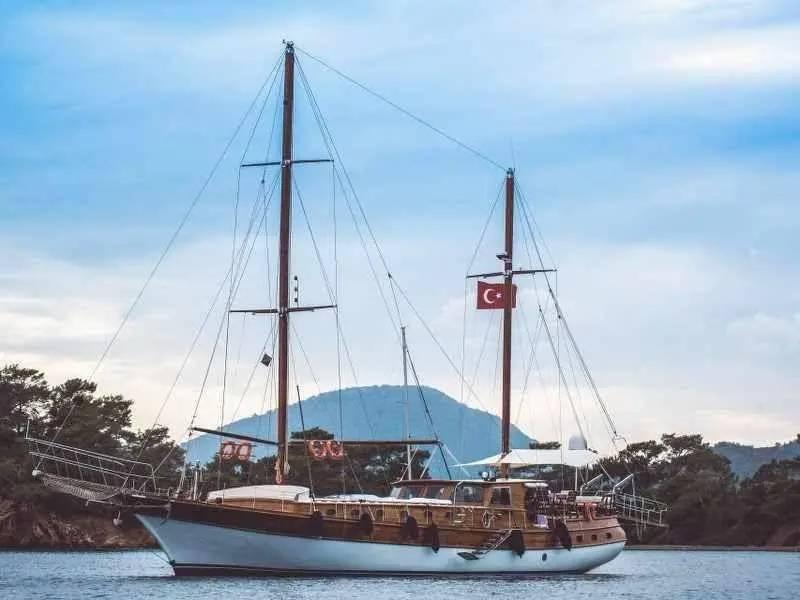Fethiye Göcek'te Eşsiz Mavilikler İçerisinde, 9 Kişilik, Şık Gulet-43032