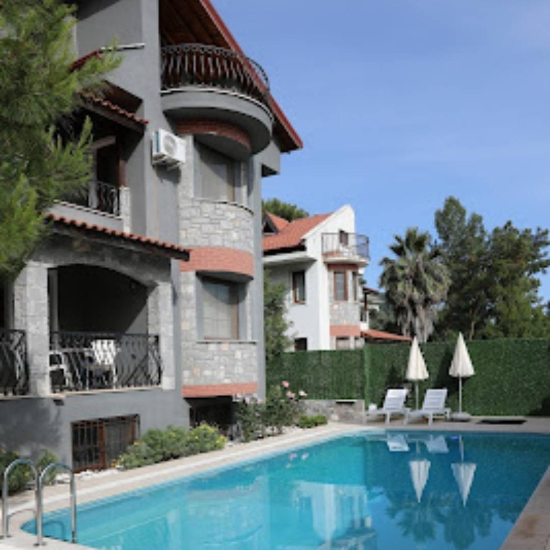 Fethiye Göcek'te Geniş Ailelere Uygun, Özel Havuzlu, Konforlu Villa