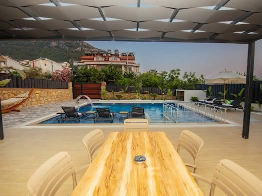 Fethiye Ölüdeniz'de Merkezi Konumda, Özel Havuzlu, Lüks Villa-43263