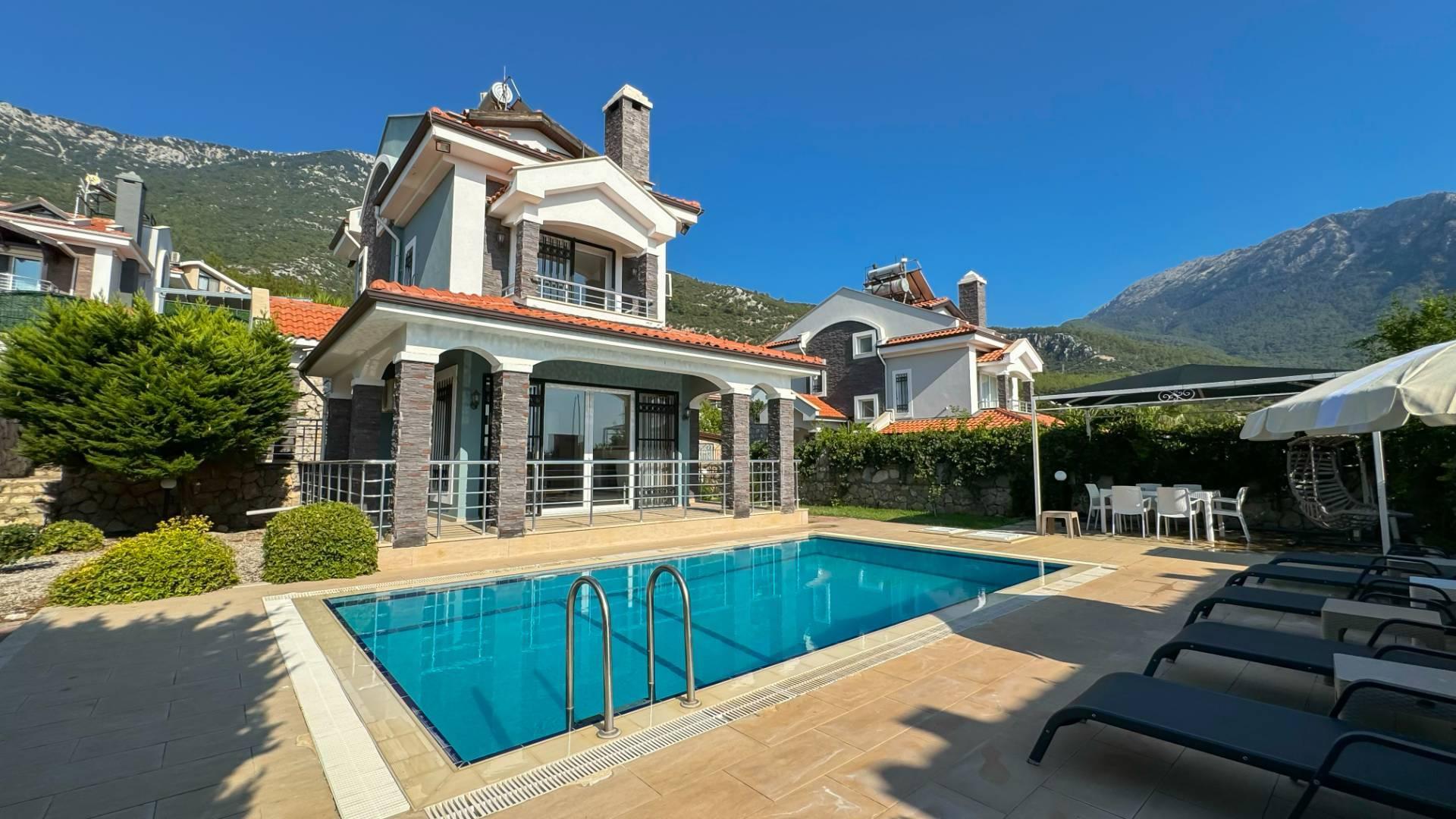 Fethiye Ölüdeniz'de Eşsiz Doğada, Özel Havuzlu, Konforlu Villa-23034