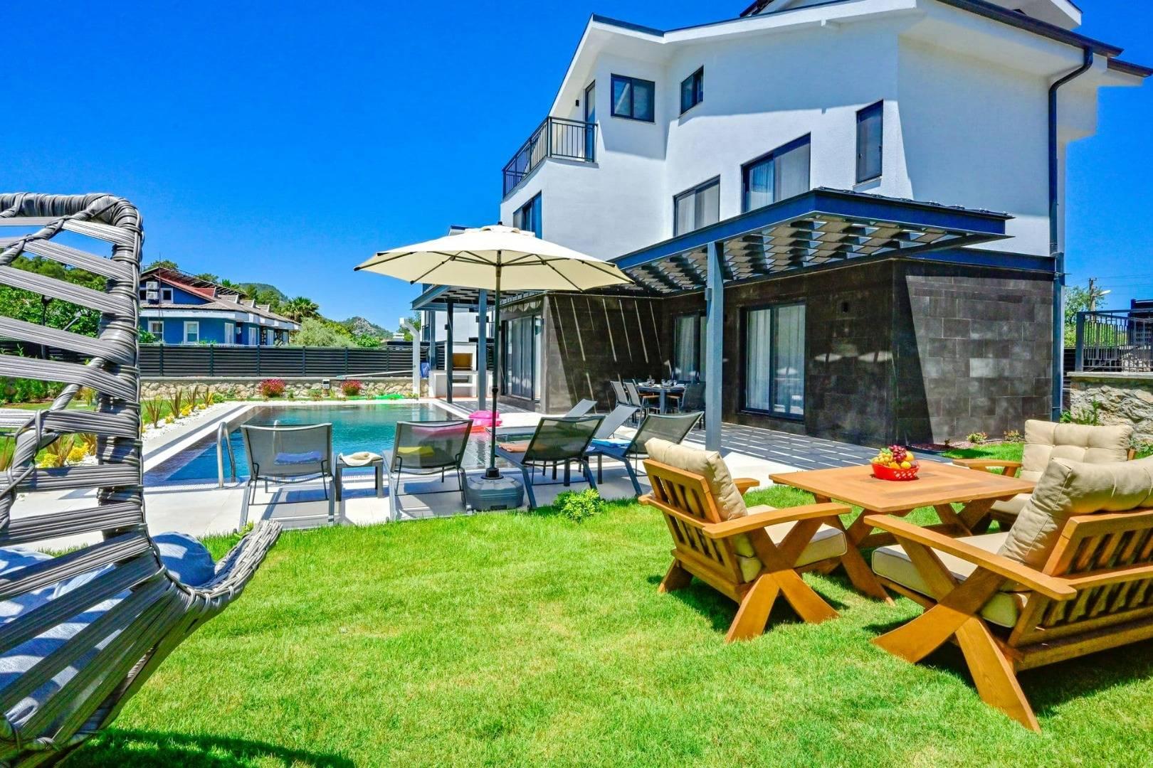 Fethiye Ölüdeniz'de Merkezi Konumda, Özel Havuzlu, 8 Kişilik Villa-41157
