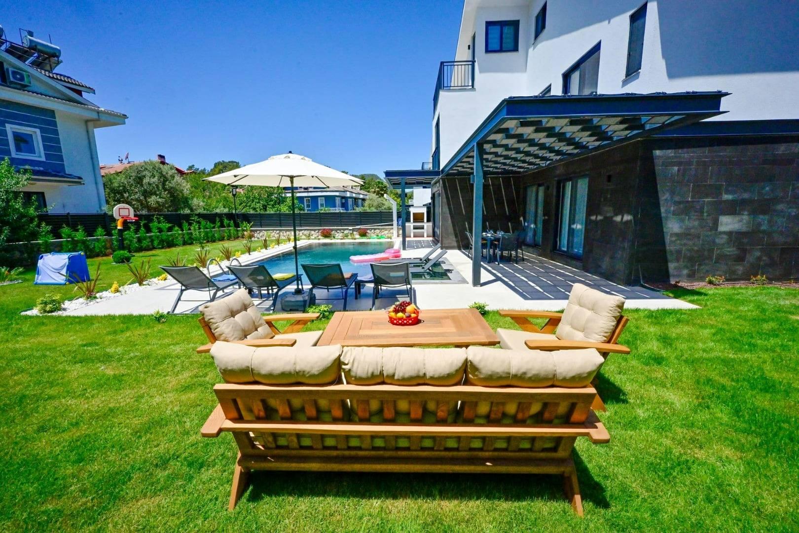 Fethiye Ölüdeniz'de Merkezi Konumda, Özel Havuzlu, 8 Kişilik Villa-41157
