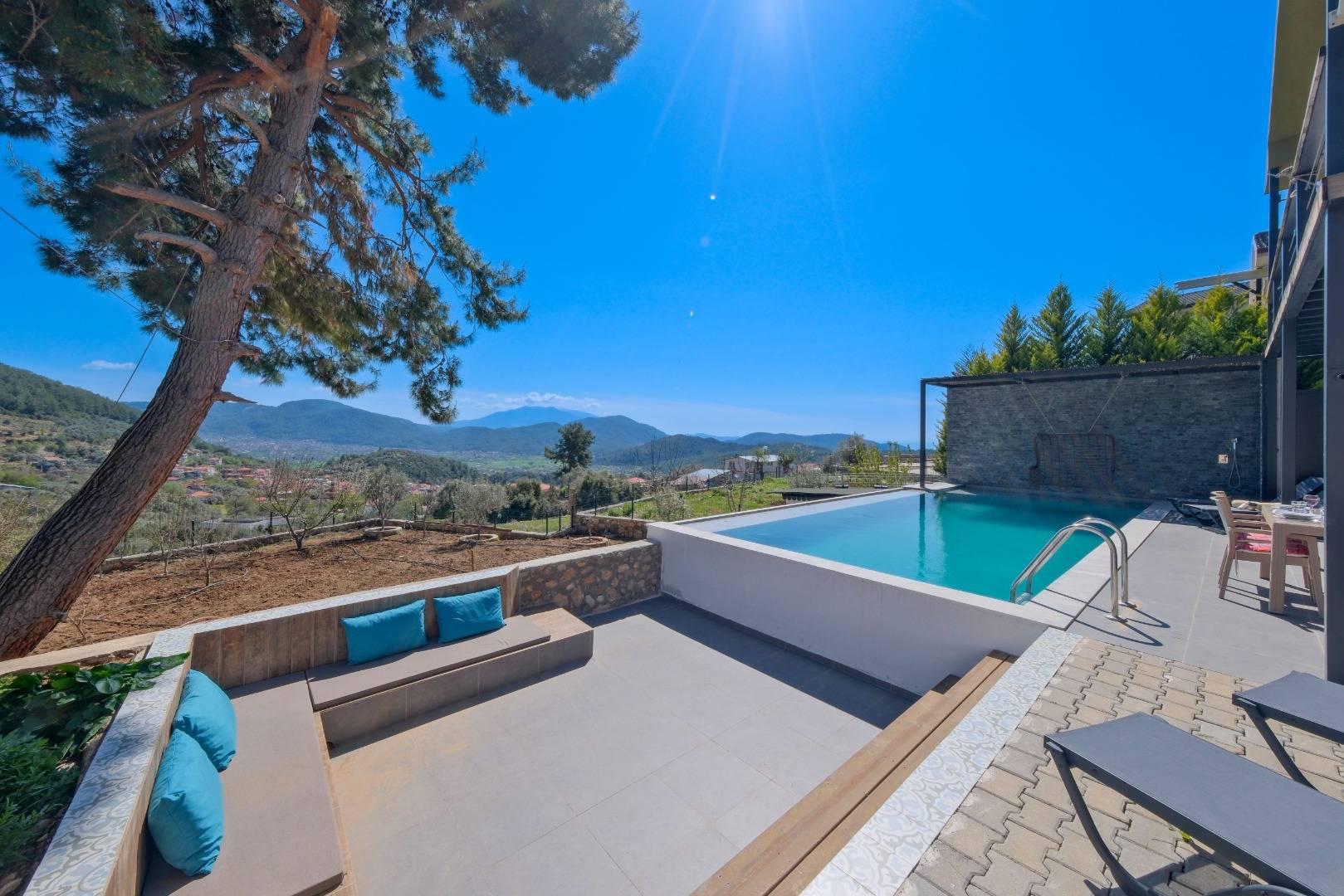 Fethiye Yeşilüzümlü'de Huzurlu Doğada, Özel Havuzlu Kiralık Villa-43602