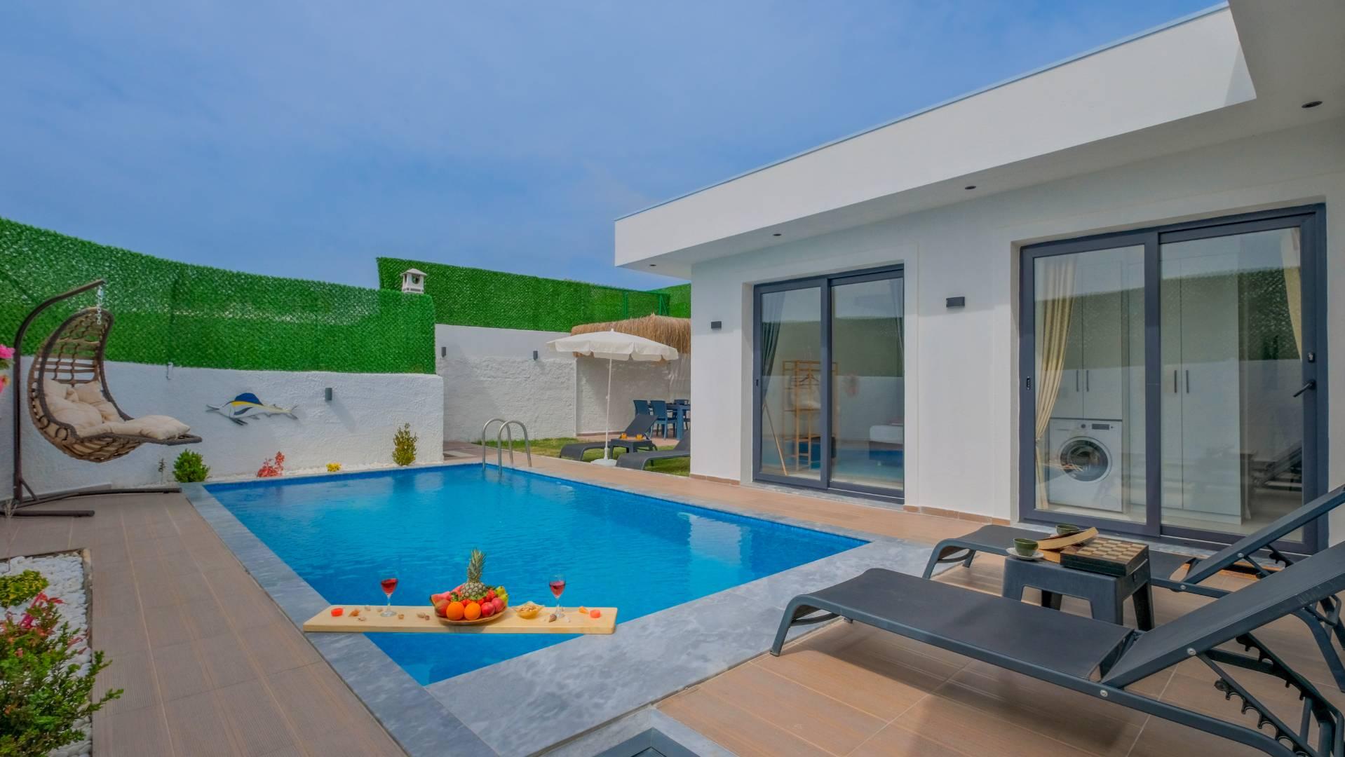 Fethiye Karaçulha'da Merkezi Konumda, Özel Havuzlu, 4 Kişilik Villa-40520