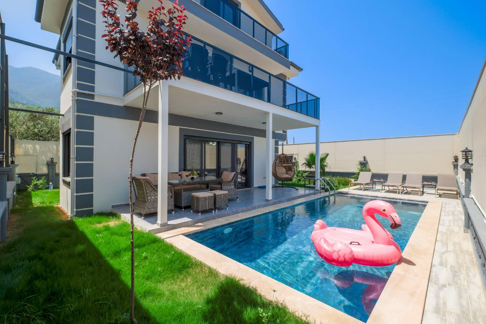 Fethiye Karaçulha'da Nezih Konumda, Özel Havuzlu, 6 Kişilik Villa-41936