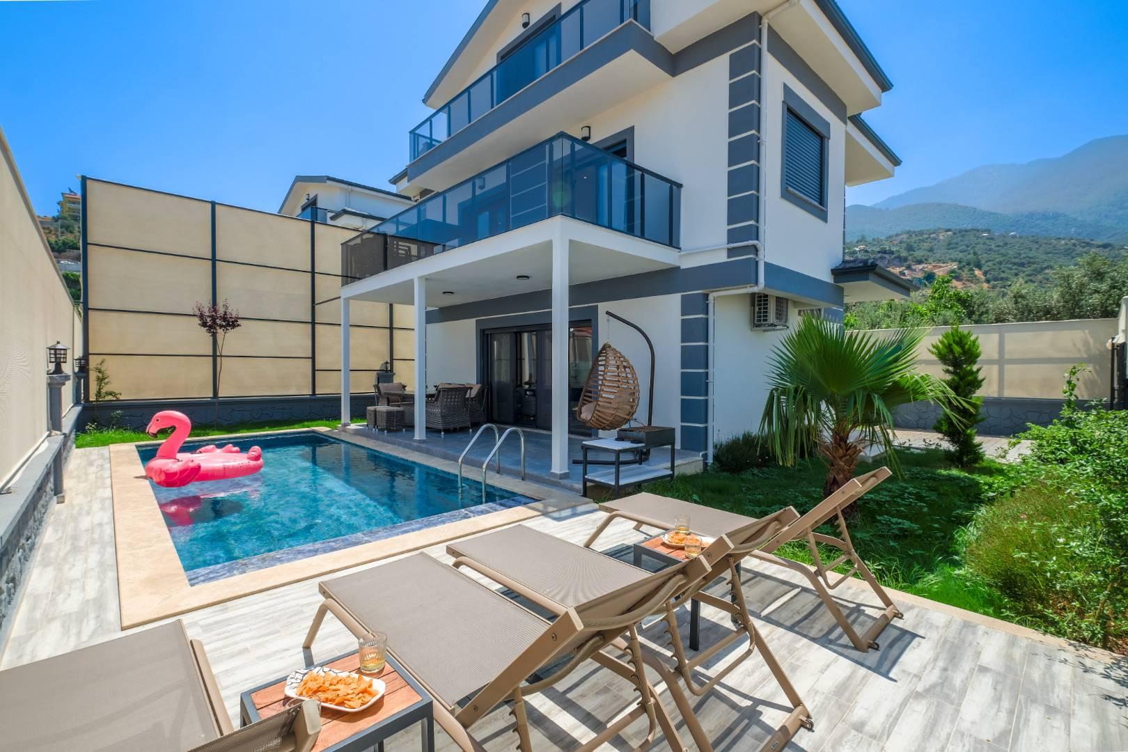 Fethiye Karaçulha'da Nezih Konumda, Özel Havuzlu, 6 Kişilik Villa-41936