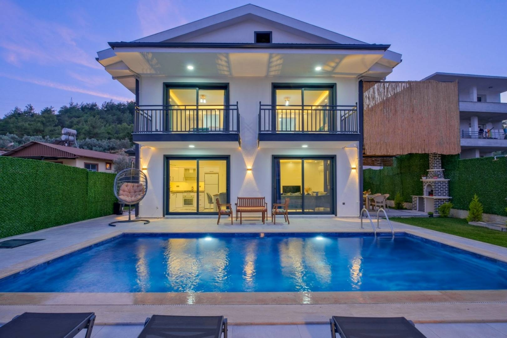 Fethiye Karagedik'te Doğa İçerisinde, Özel Havuzlu, Modern Villa