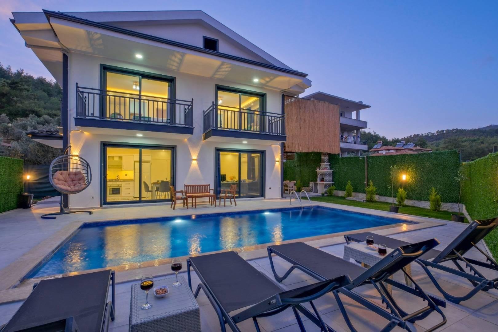 Fethiye Karagedik'te Doğa İçerisinde, Özel Havuzlu, Modern Villa-41363