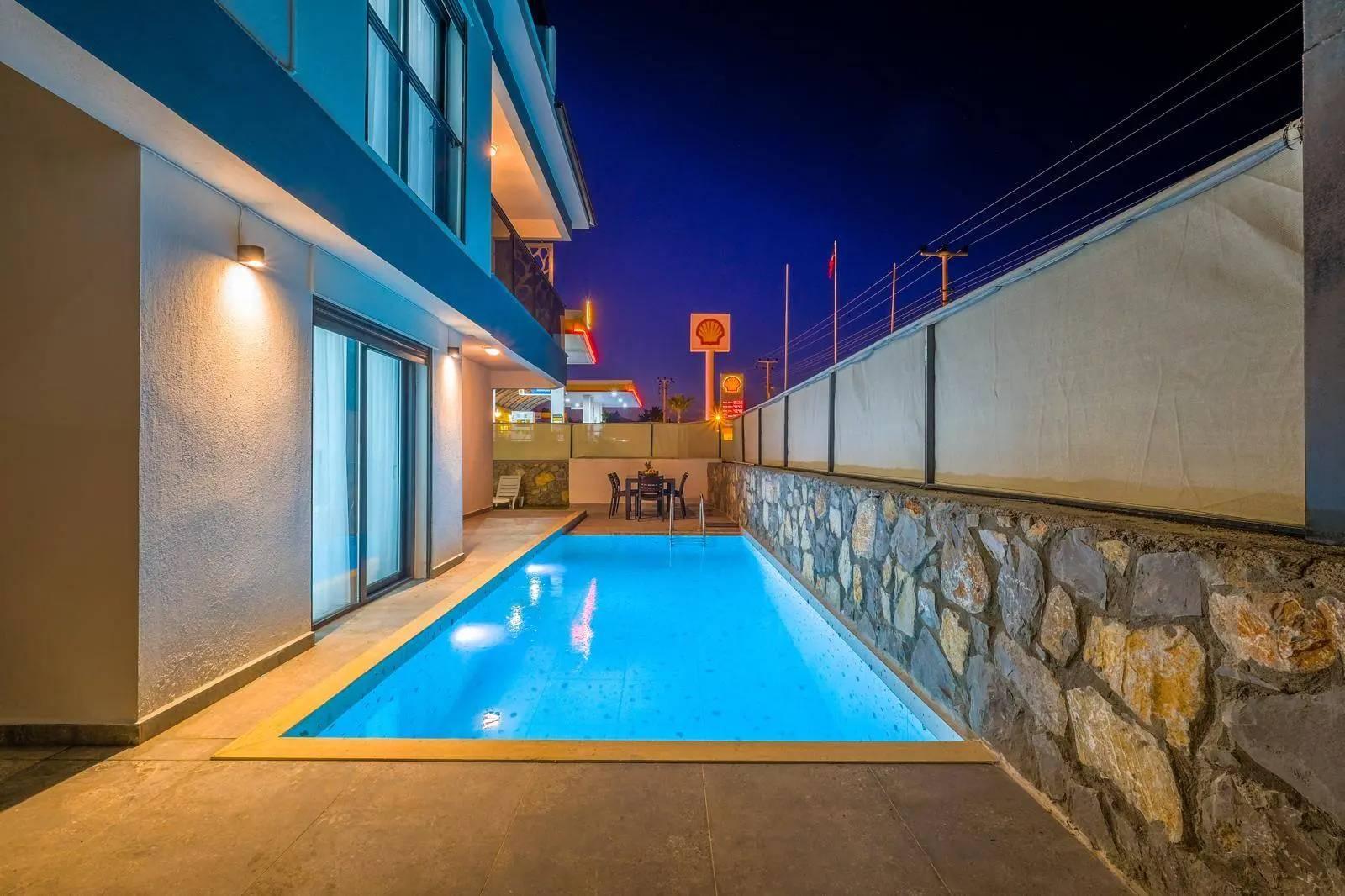 Fethiye Karagedik'te Modern Tasarımlı, Özel Havuzlu, Şık Villa-42585