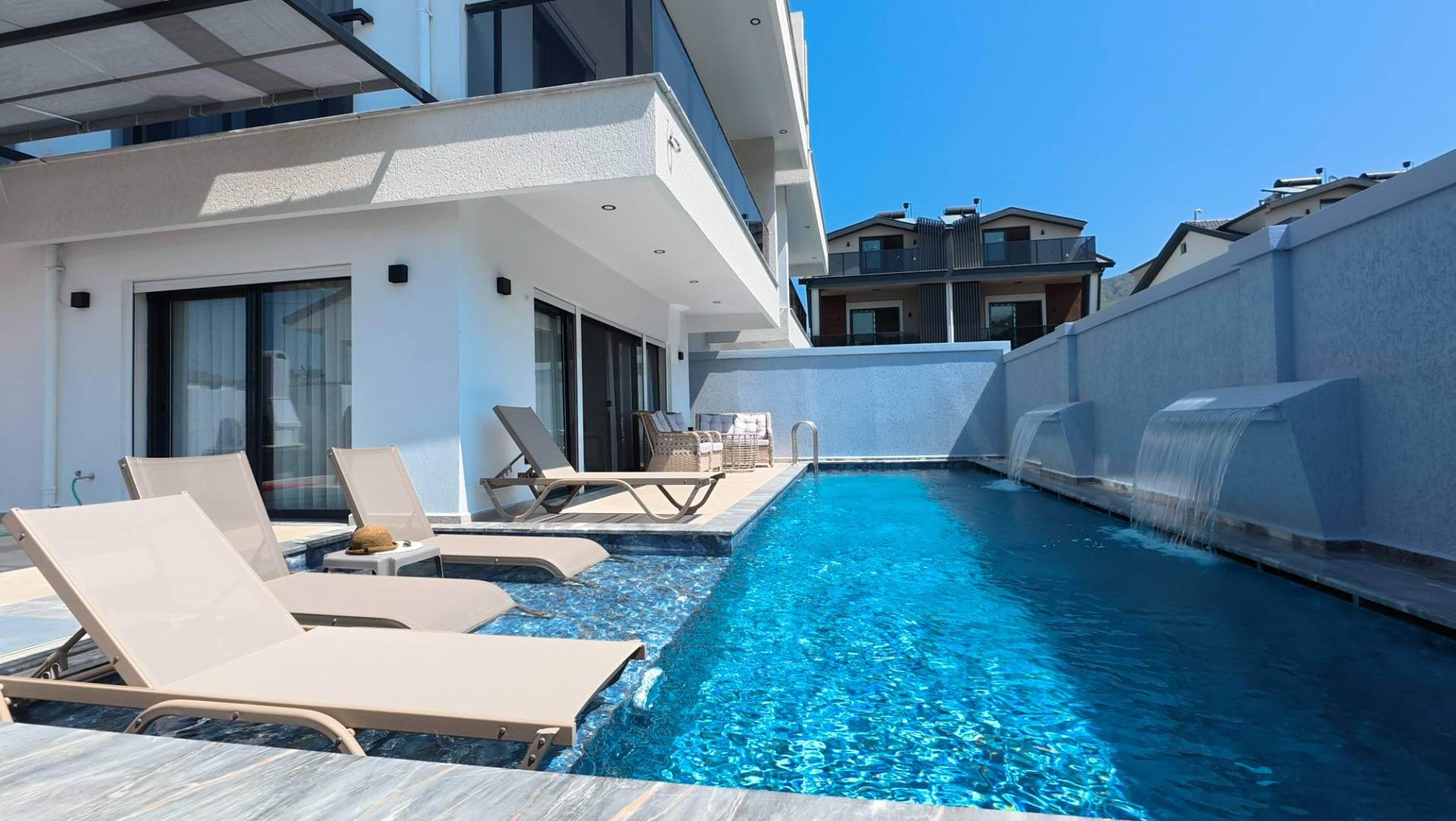 Fethiye Karagedik'te Nezih Konumda, Özel Havuzlu, Konforlu Villa-43500