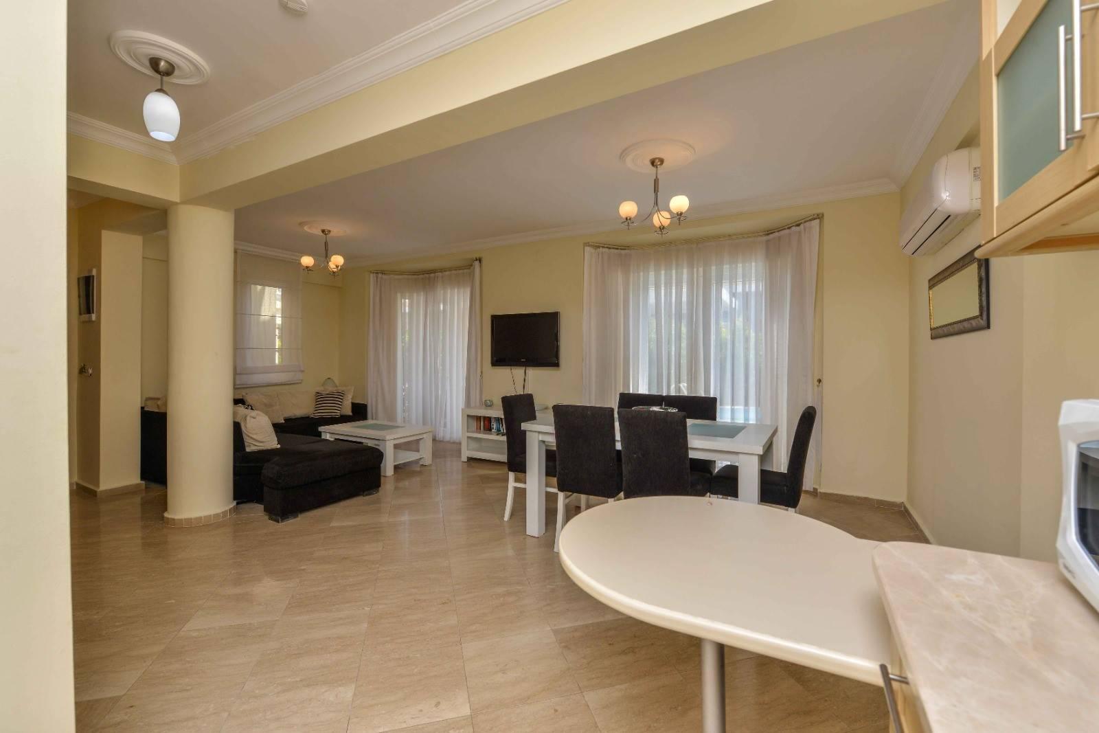 Fethiye Karagedik'te Site İçerisinde, Özel Havuzlu, Denize Sıfır Villa-42163