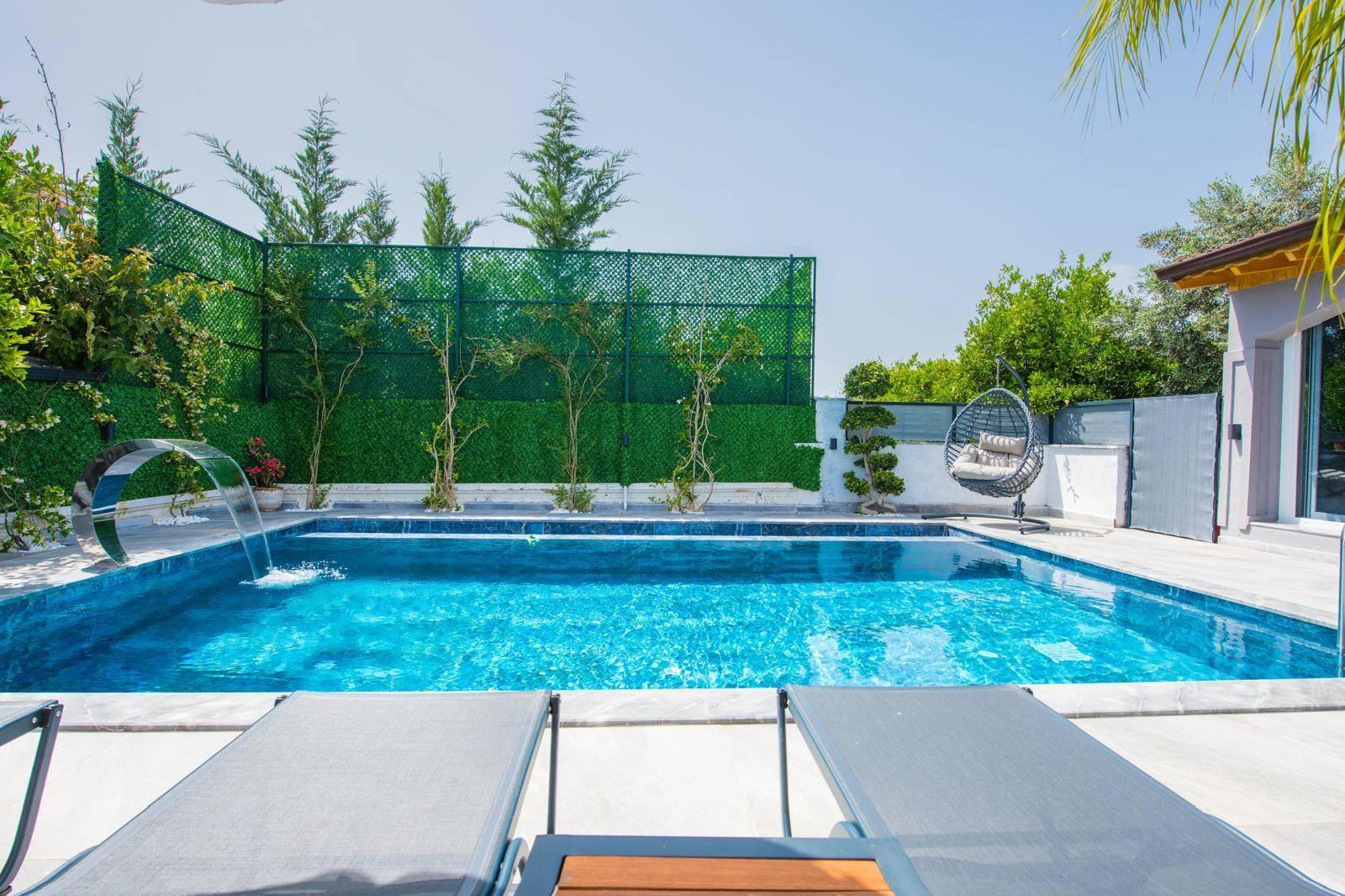 Fethiye Kargı'da Modern Tasarımlı, Özel Havuzlu, Bahçeli Villa-43497