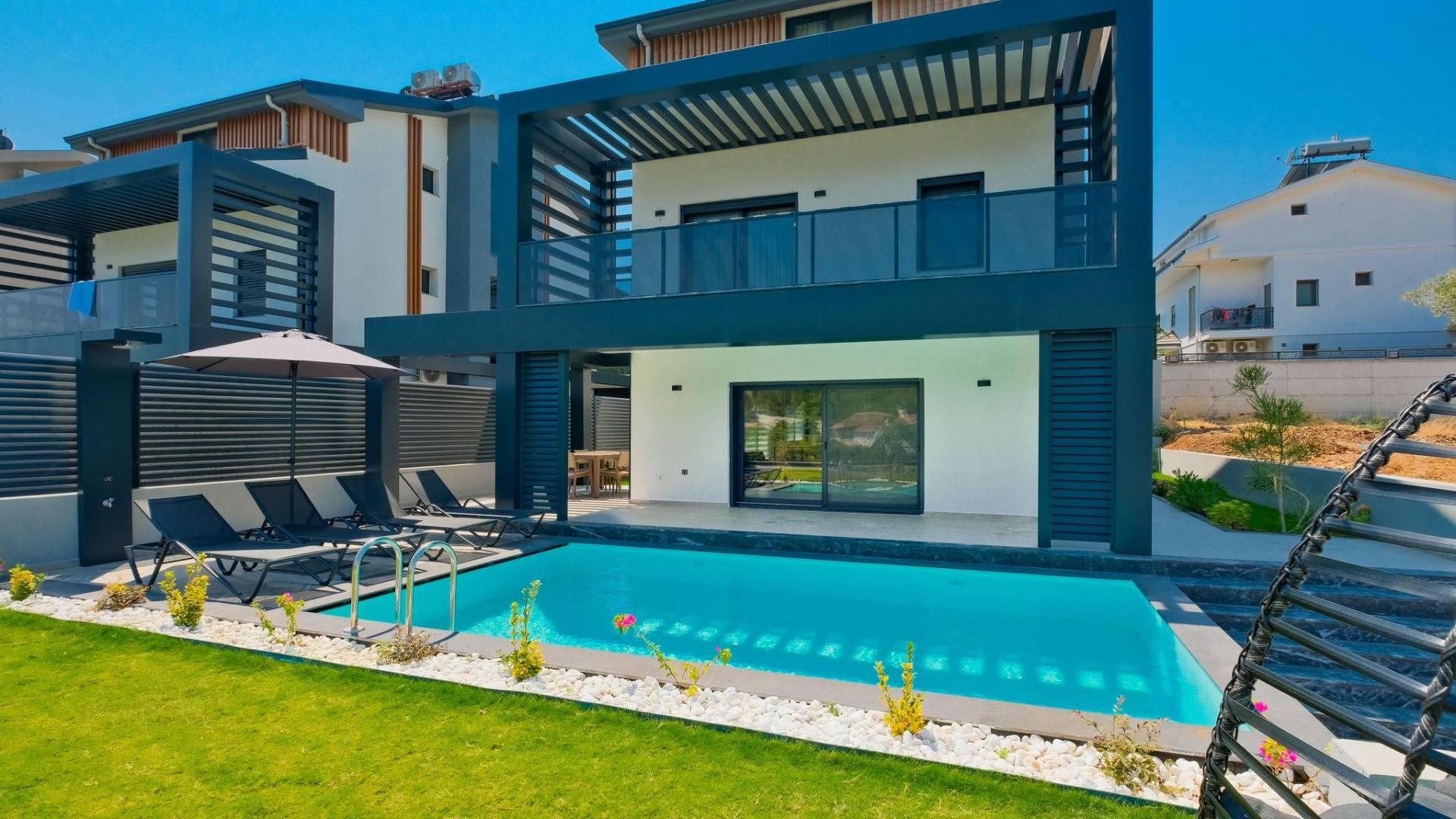Fethiye Kargı'da Geniş Bahçe İçerisinde, Özel Havuzlu, Modern Villa-41764