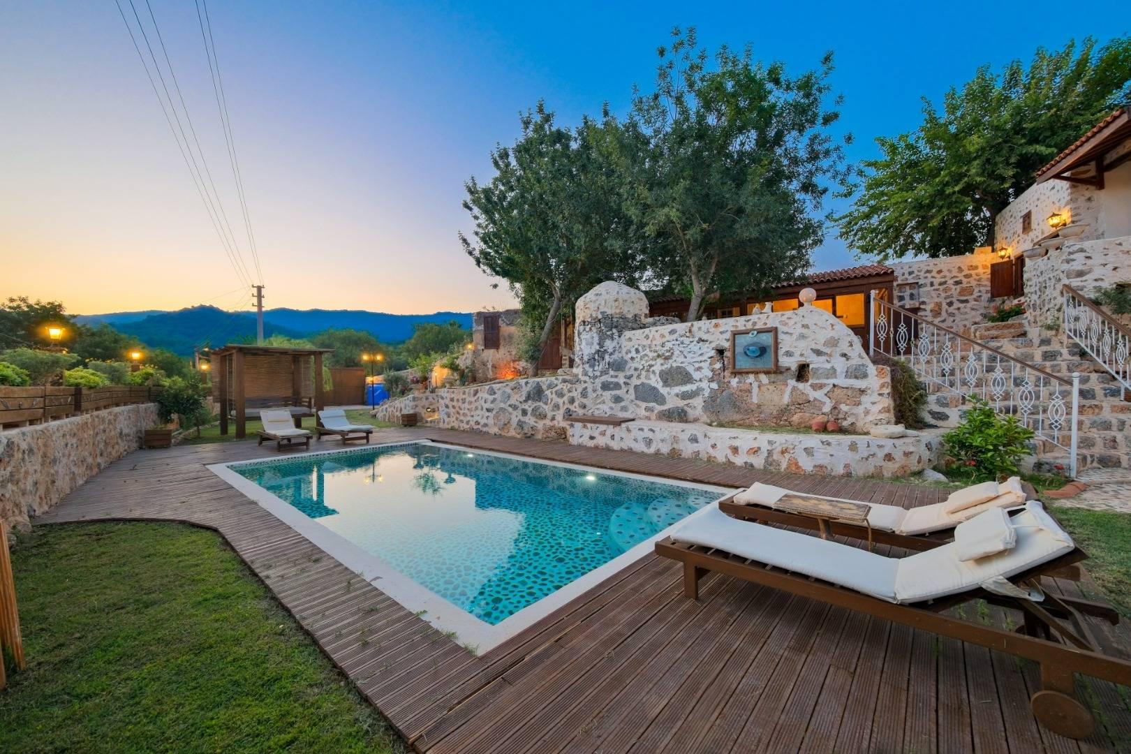 Fethiye Kayaköy'de Geniş Alanlara Sahip, Özel Havuzlu, Otantik Villa-41371