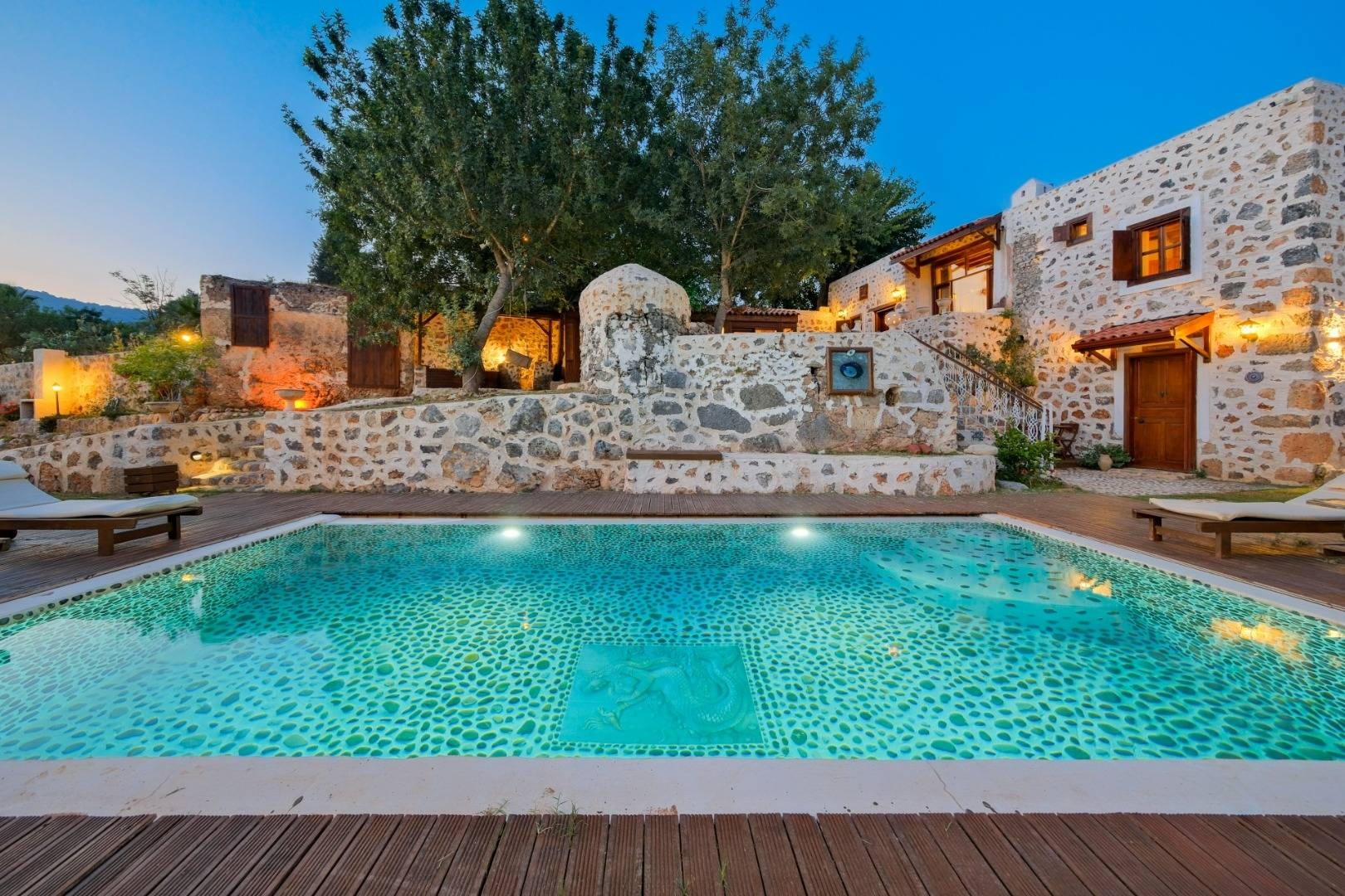 Fethiye Kayaköy'de Geniş Alanlara Sahip, Özel Havuzlu, Otantik Villa