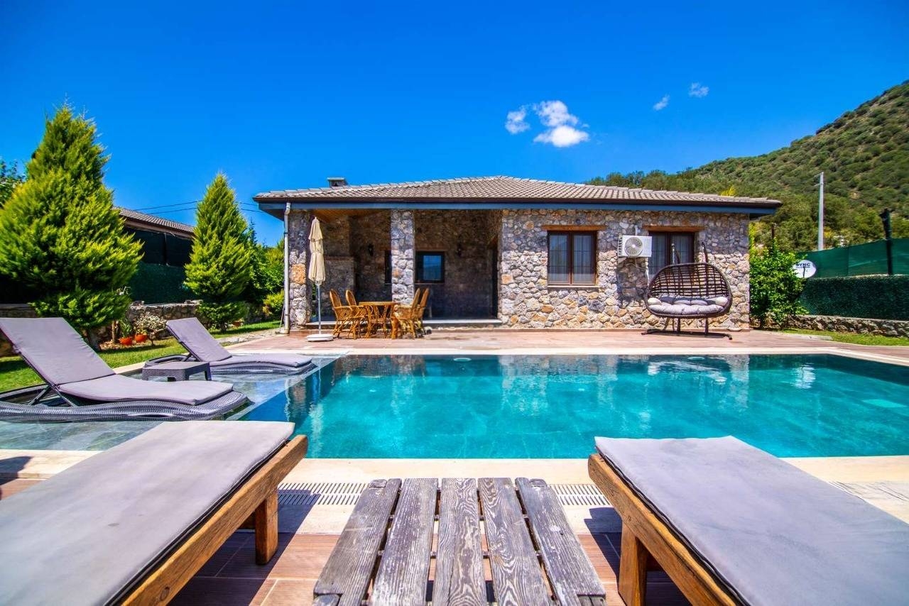 Fethiye Kayaköy'de Doğa İle İç İçe, Özel Havuzlu, Konforlu Villa