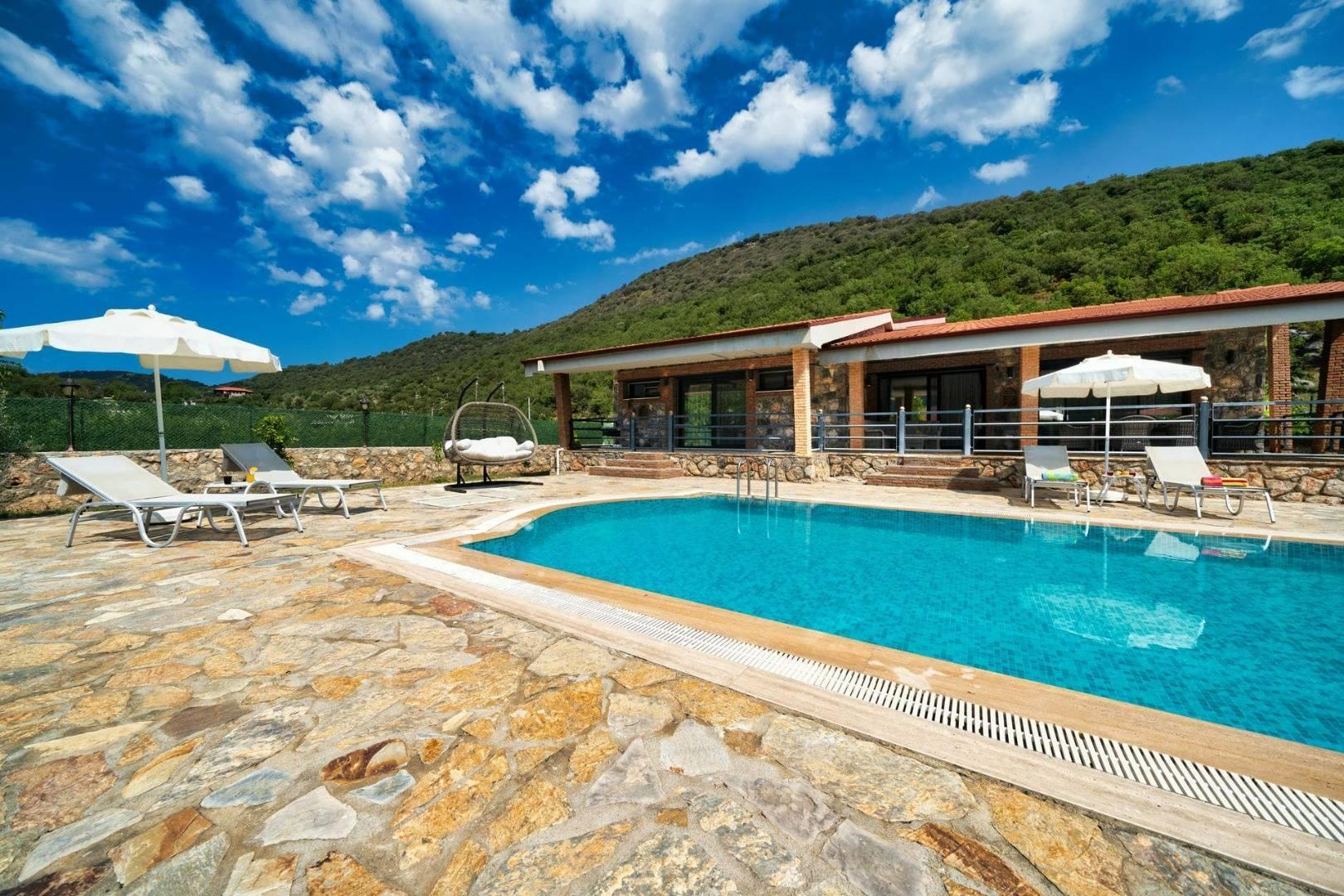 Fethiye Kayaköy'de Eşsiz Doğada, Özel Havuzlu, Kiralık Lüks Villa-21049