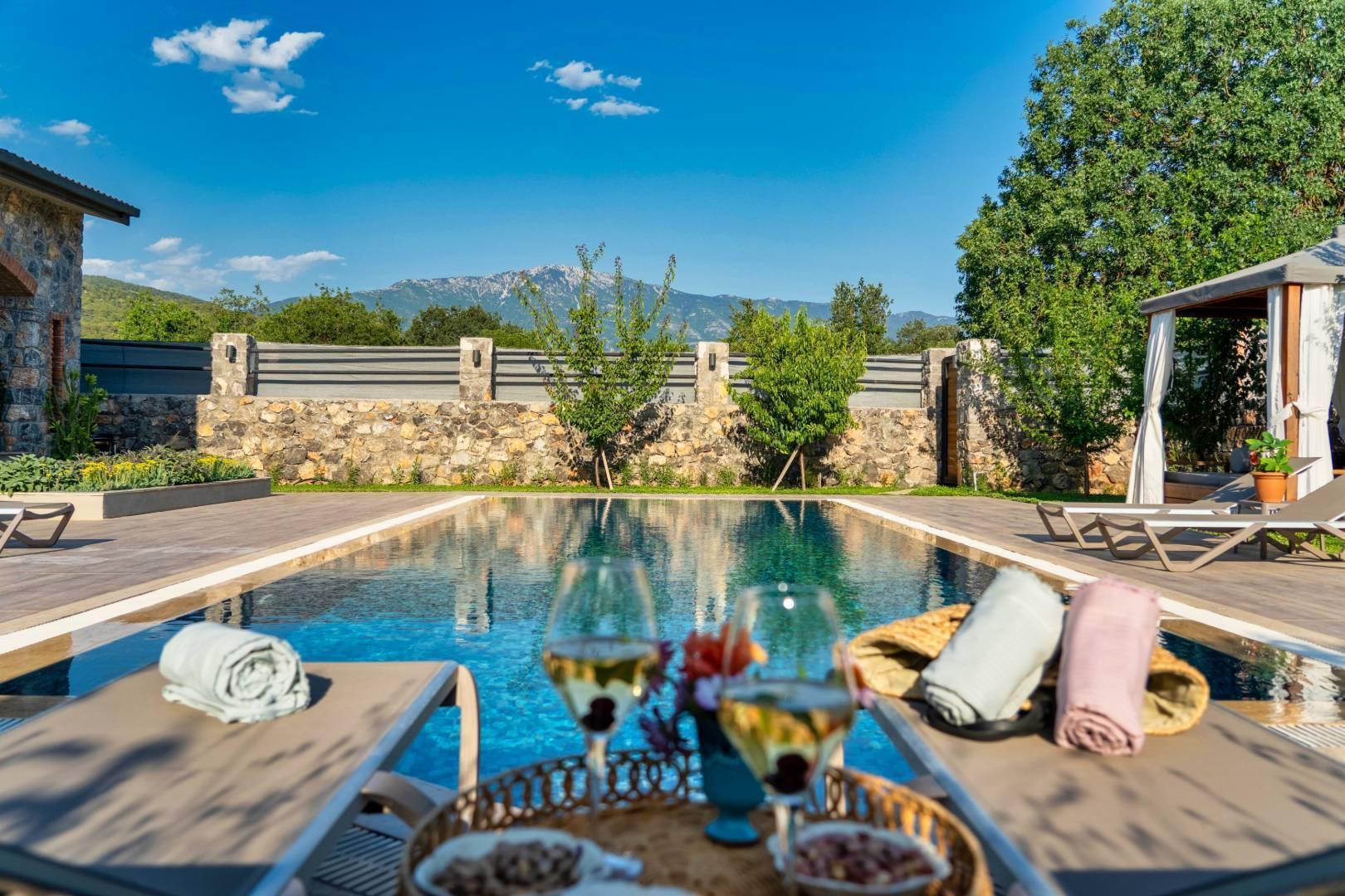 Fethiye Kayaköy'de Geniş Ailelere Uygun, Özel Havuzlu, Modern Villa-38531