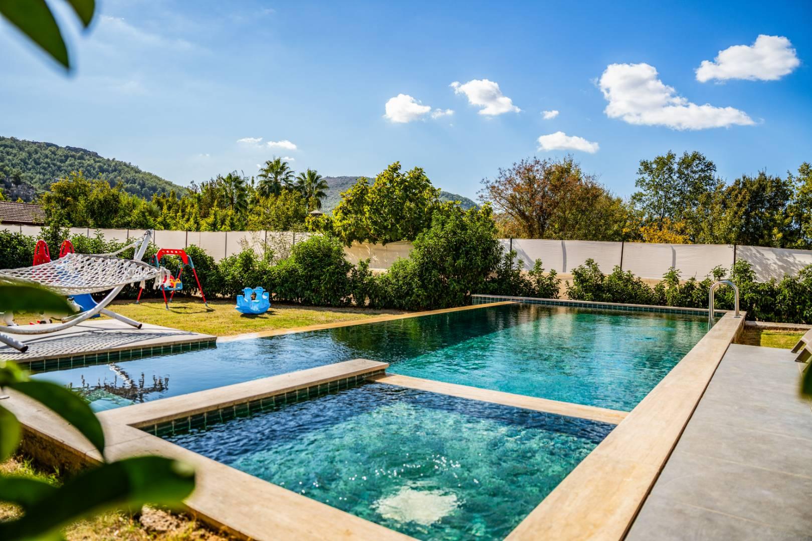 Fethiye Kayaköy'de Geniş Bahçe İçerisinde, Özel Havuzlu, Taş Villa-42183