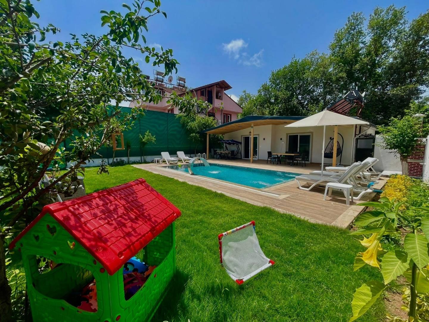 Fethiye Kayaköy'de Geniş Bahçeli, Özel Havuzlu, Konforlu Villa-40680