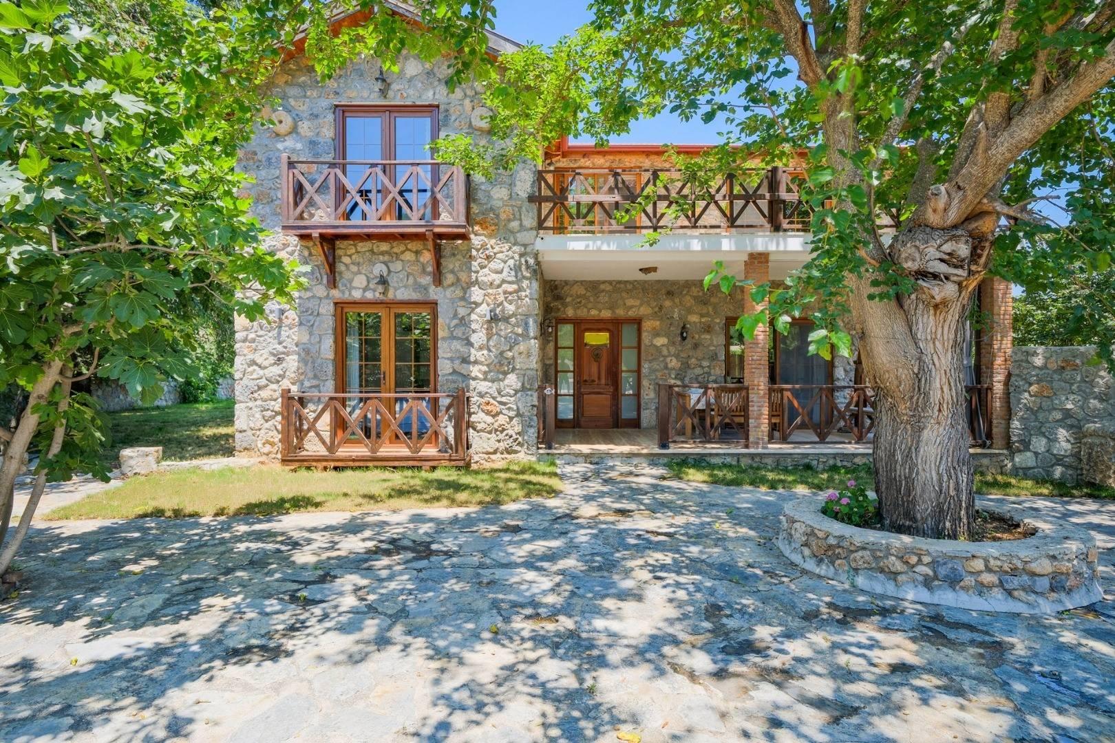 Fethiye Kayaköy'de Muhteşem Bahçe İçerisinde, Özel Havuzlu, Taş Villa-41070