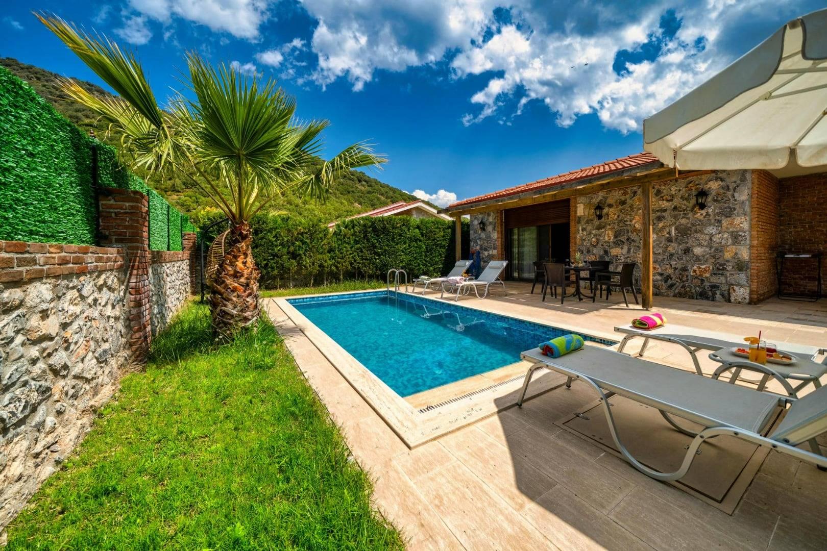 Fethiye Kayaköy'de Muhteşem Doğada, Özel Havuzlu, Konforlu Şık Villa-21038