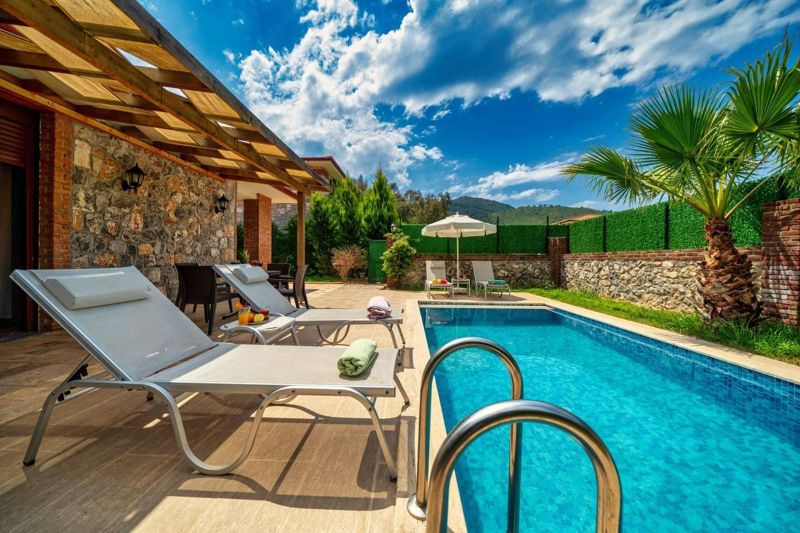 Fethiye Kayaköy'de Muhteşem Doğada, Özel Havuzlu, Konforlu Şık Villa-21038