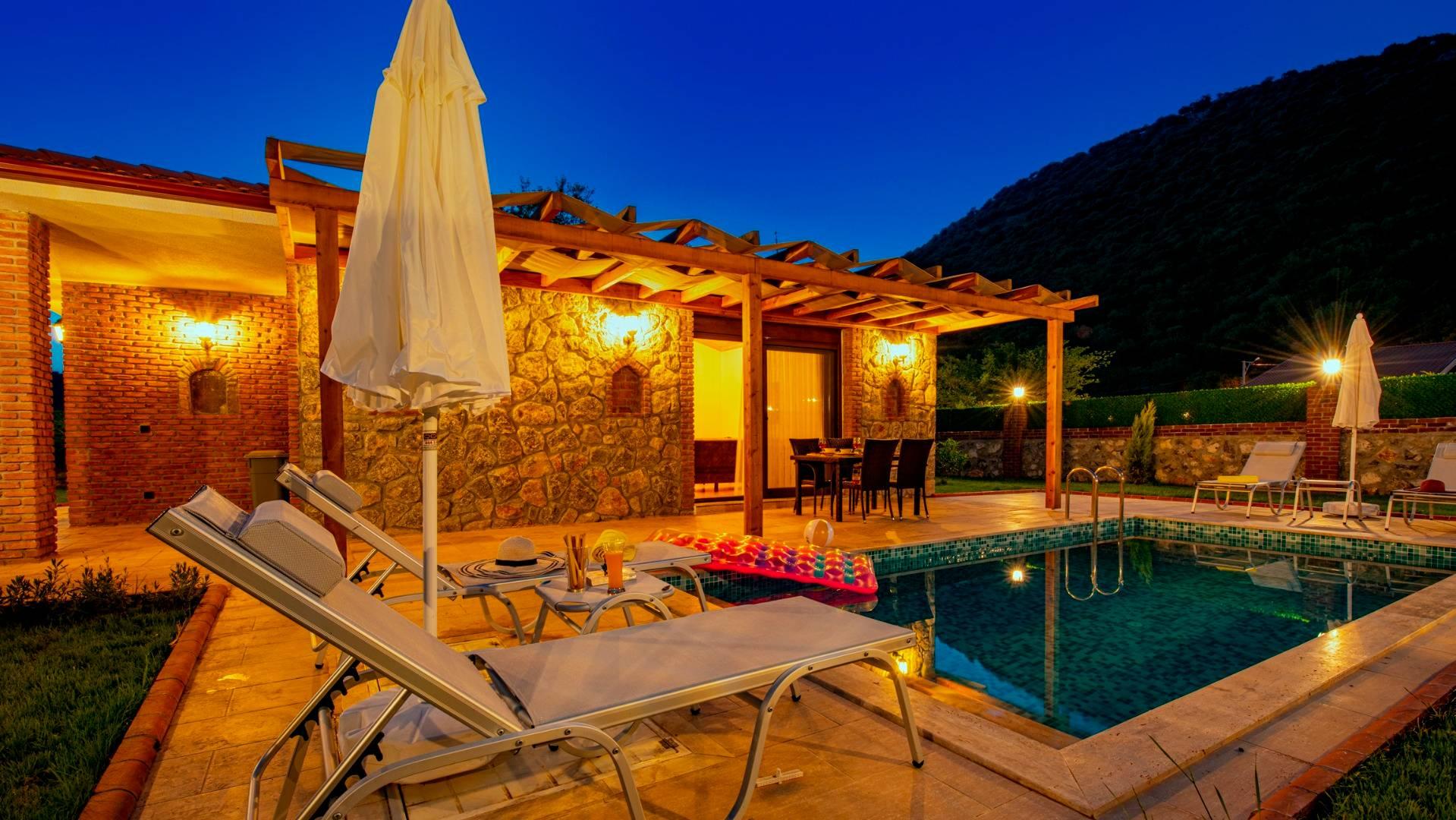 Fethiye Kayaköy'de Müthiş Doğada, Özel Havuzlu, Modern Kiralık Villa-21039