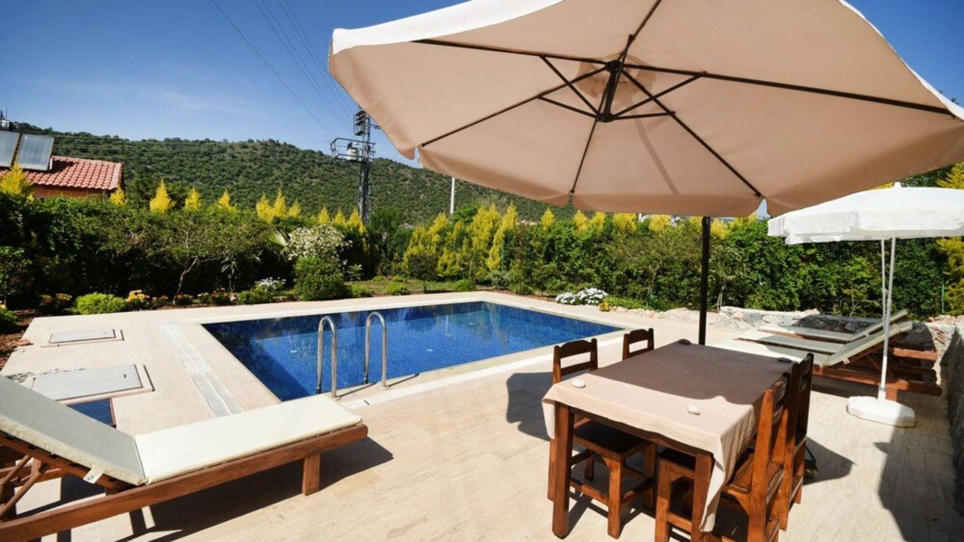 Fethiye Kayaköy'de Sakin Konumda, Özel Havuzlu, Modern Villa