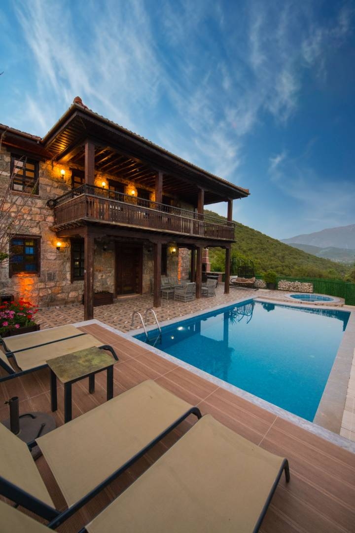 Fethiye Kayaköy'de Şehirden Uzakta, Özel Havuzlu, Taş Villa