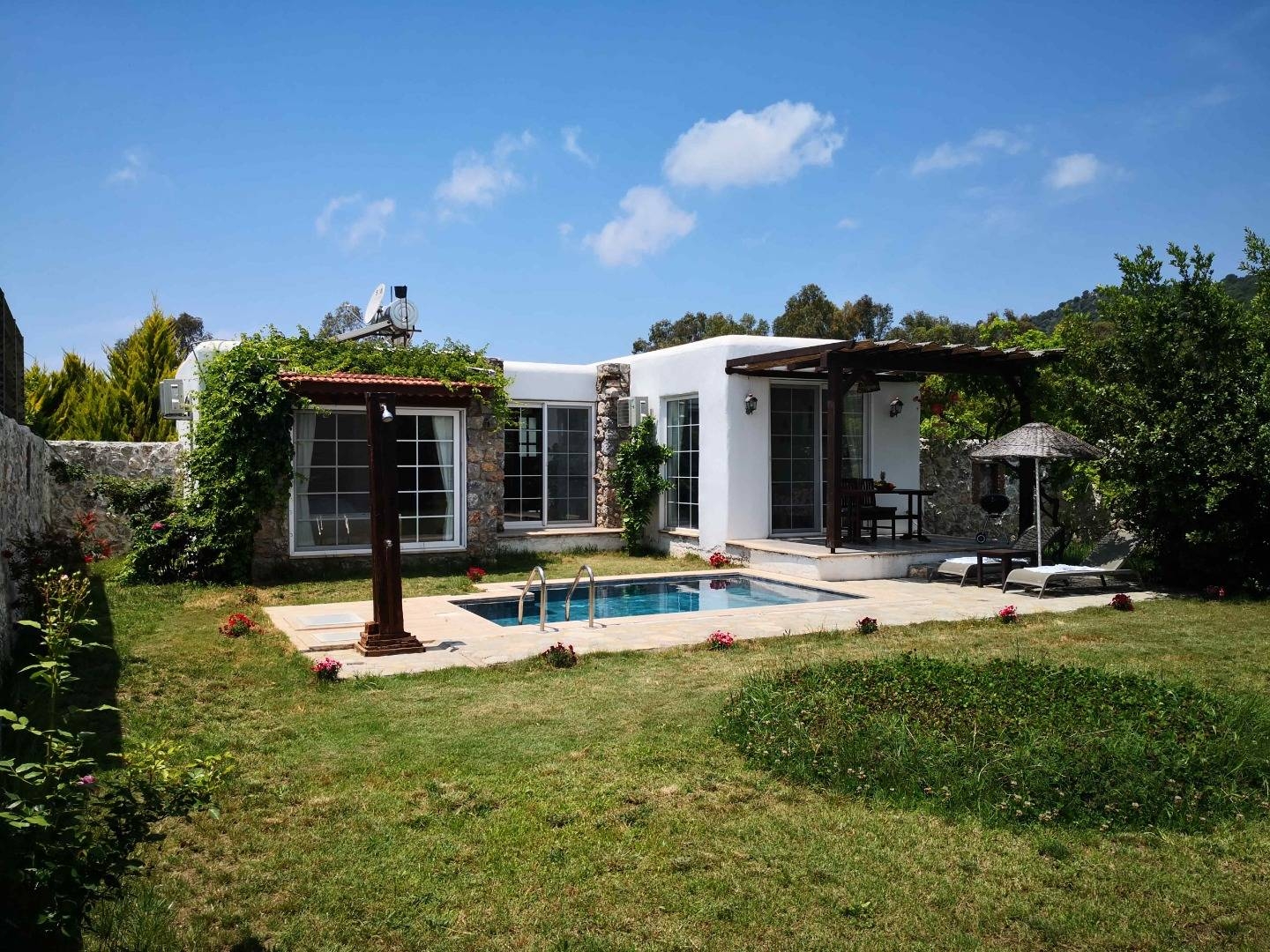Fethiye Kayaköy'de Yeşillikler İçerisinde, Özel Havuzlu, Tatil Villası