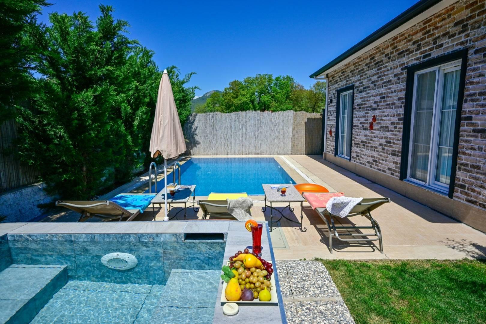 Fethiye Kayaköy'de Yeşillikler İçinde, Özel Havuzlu, Korunaklı Villa-41625