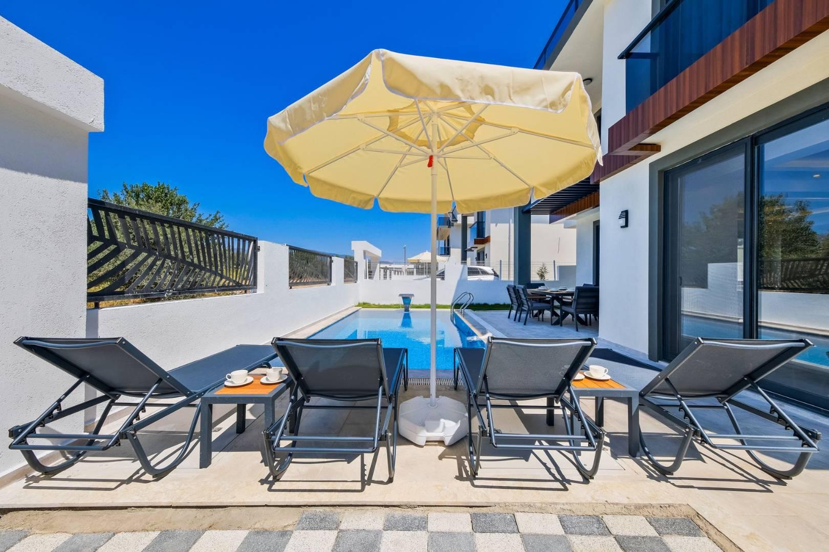 Muğla Fethiye'de Merkeze Yakın, Özel Havuzlu, Tatil Villası-43225