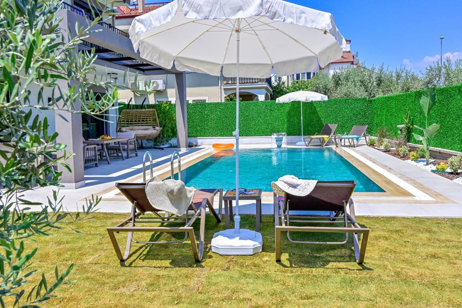 Fethiye Babataşı'nda Merkezi Konumda, Özel Havuzlu, Kiralık Villa-39757