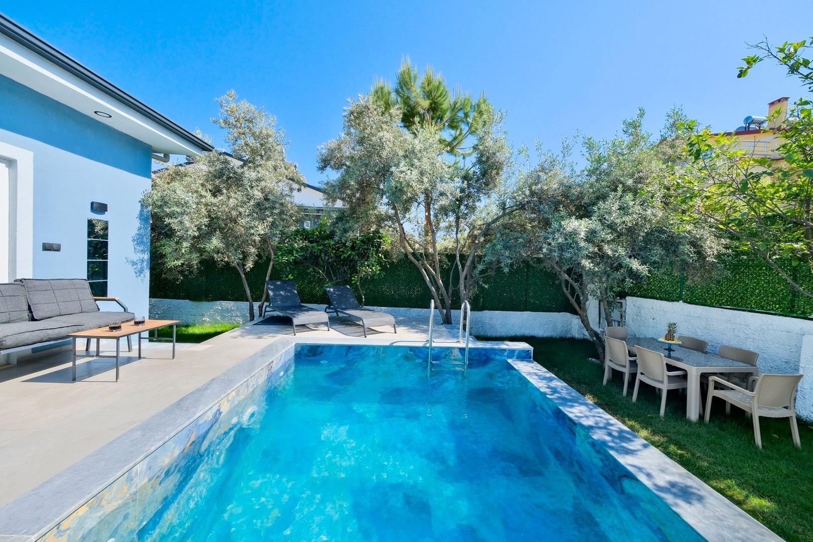 Fethiye Cami'de Çekirdek Ailelere Uygun, Özel Havuzlu, 2+1 Villa-42176