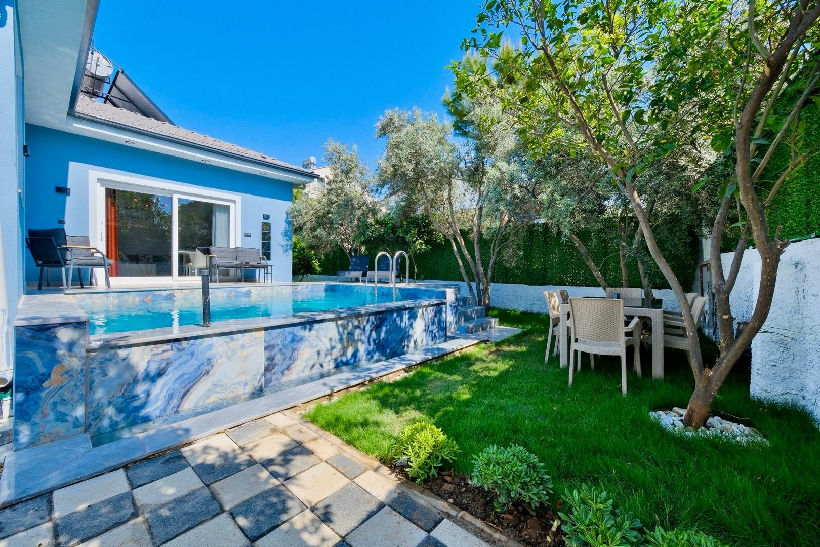 Fethiye Cami'de Çekirdek Ailelere Uygun, Özel Havuzlu, 2+1 Villa-42176