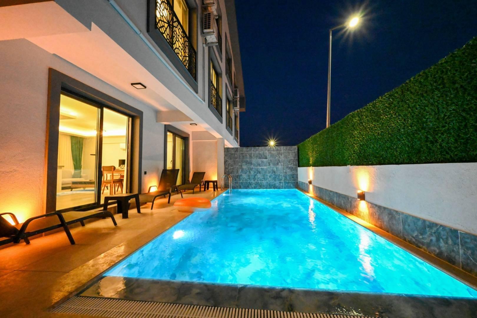 Fethiye Babataşı'nda 6 Kişi Kapasiteli, Özel Havuzlu, Şık Villa-41778