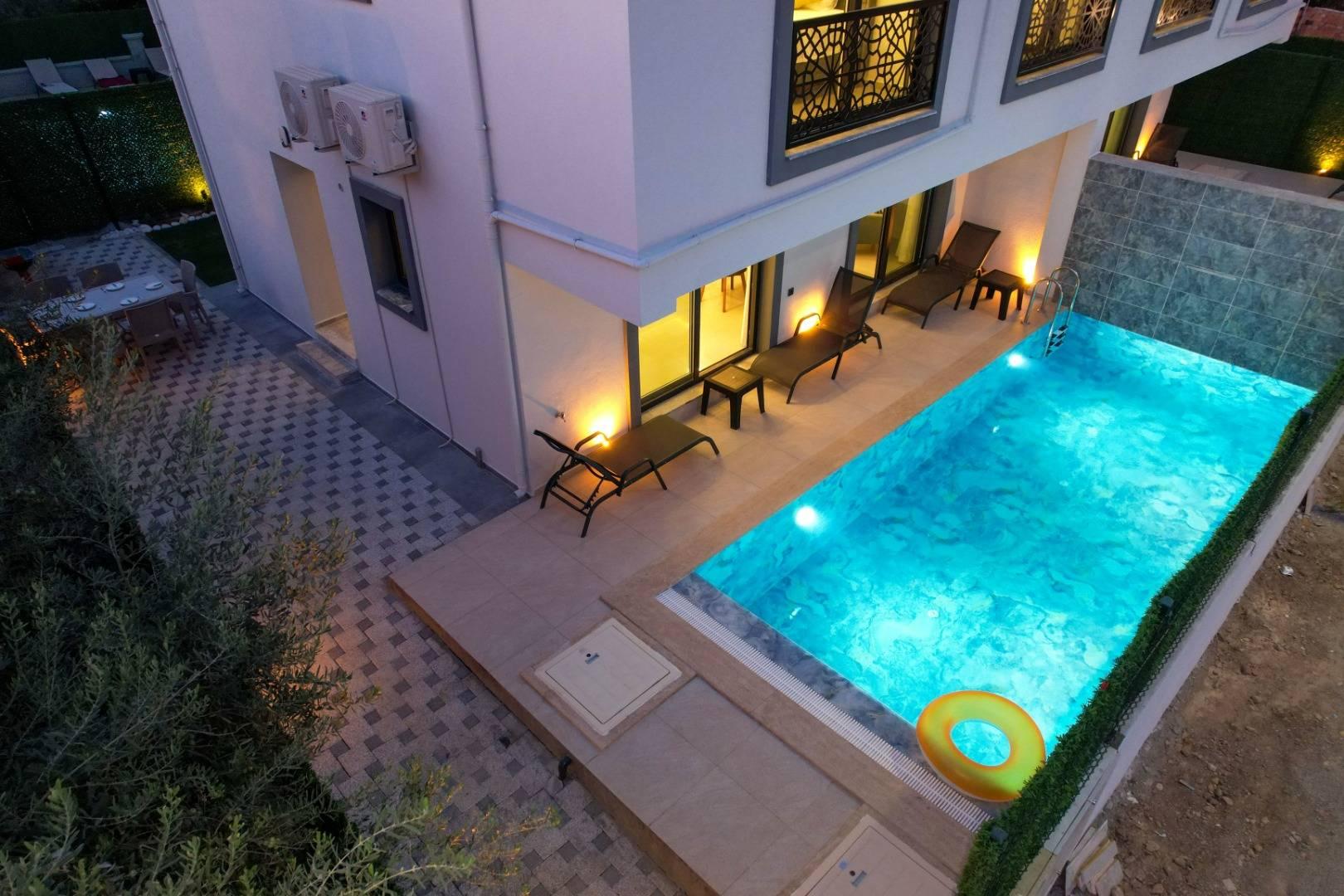 Fethiye Babataşı'nda 6 Kişi Kapasiteli, Özel Havuzlu, Şık Villa-41778